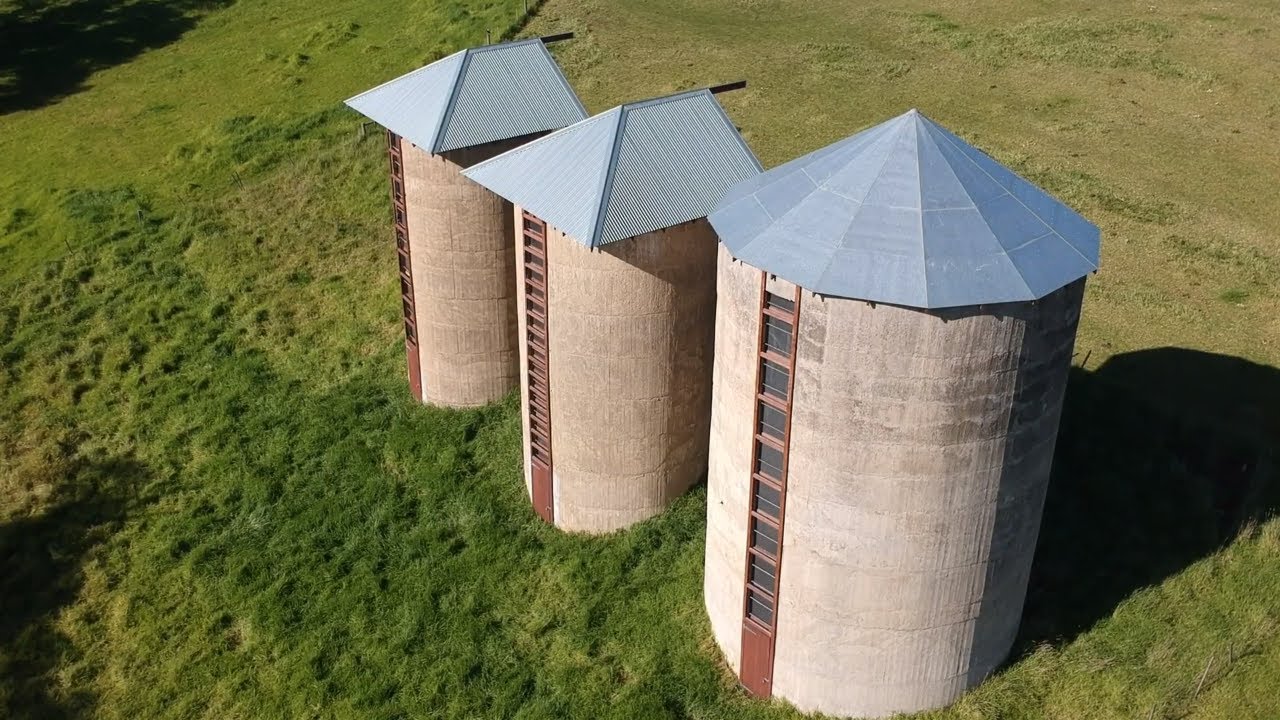 Hiking to the abandoned View Bank silo39s