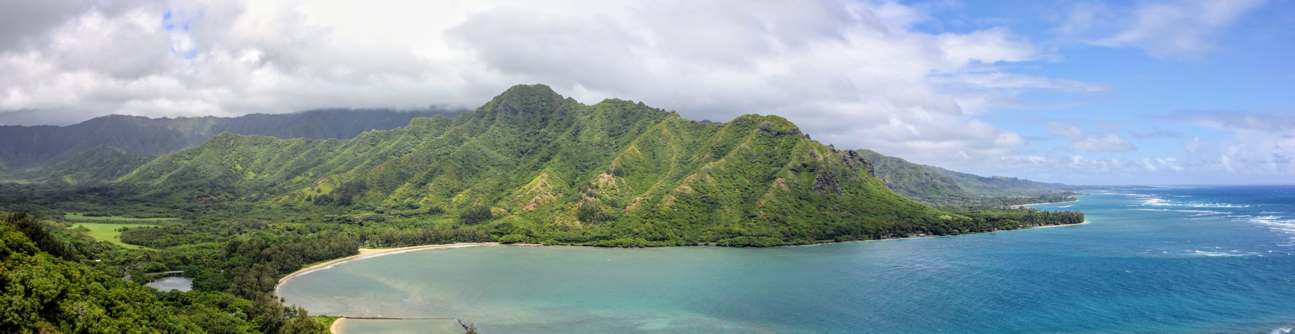 Crouching Lion Hike – Oahu, Hawaii 11761 x 3040 OC