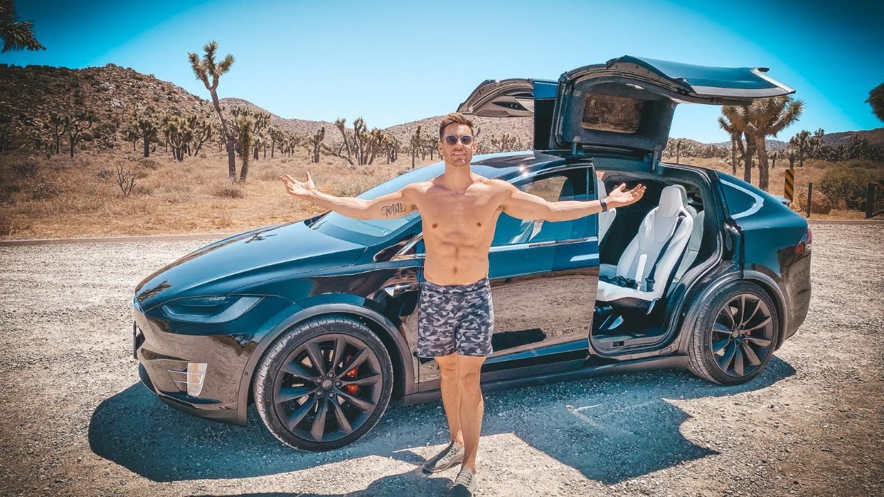 DREAM CAR Hiking Joshua Tree